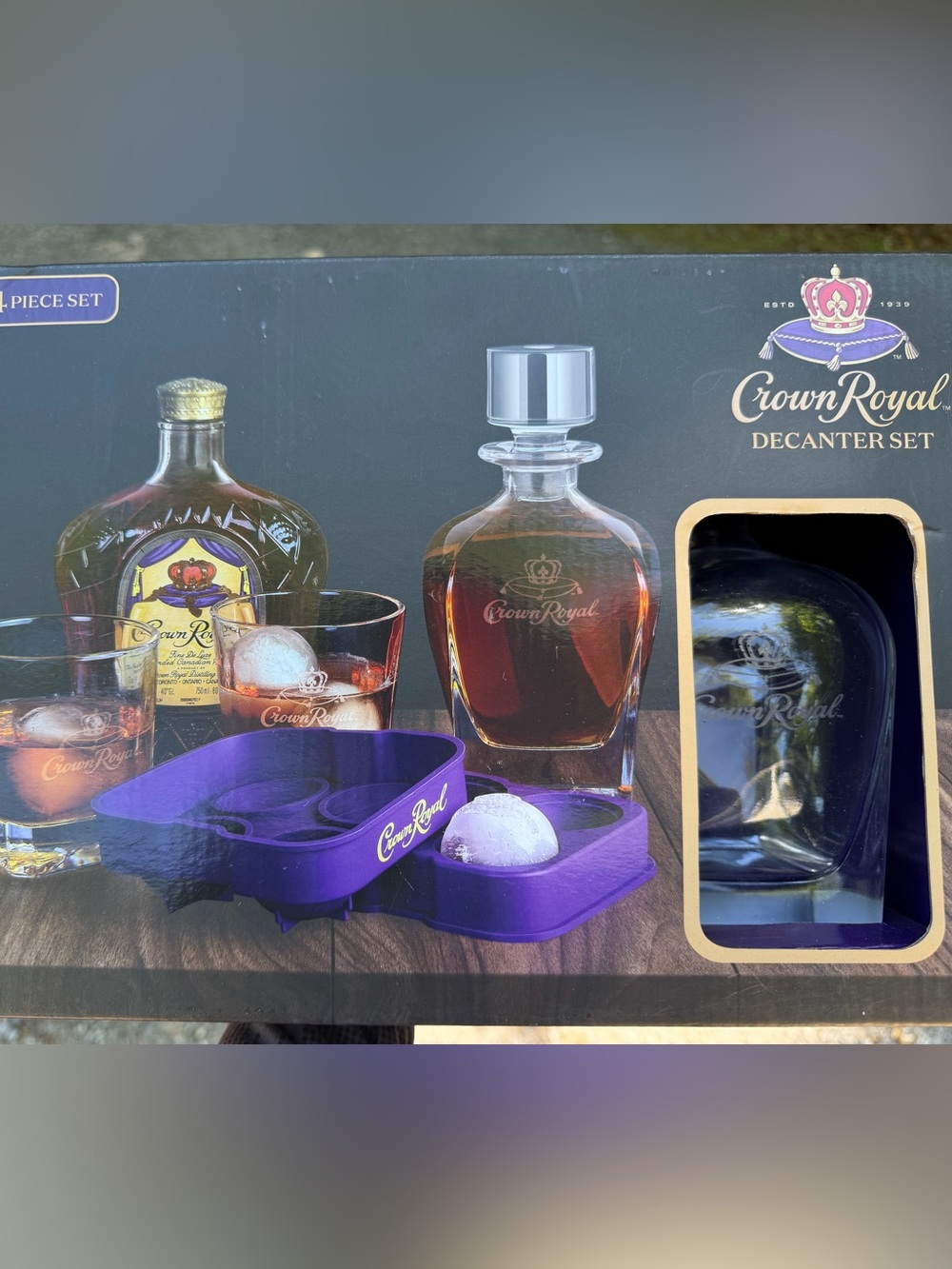 Crown Royal Purple Whiskey Decanter & Ice Mold Set